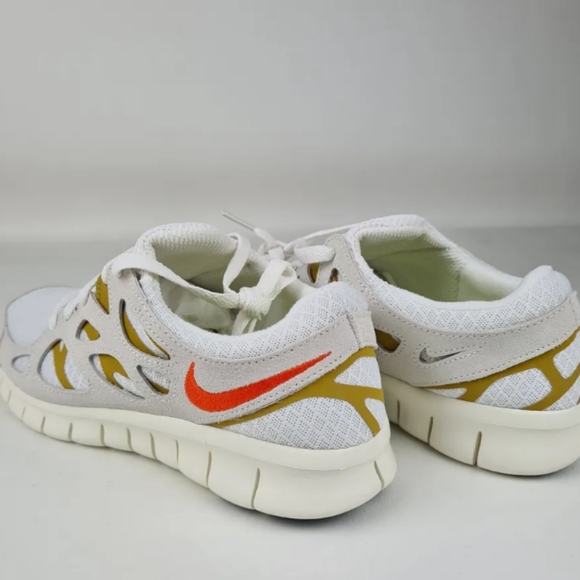 Nike women's running shoes size 9 1/2 - Picture 11 of 12